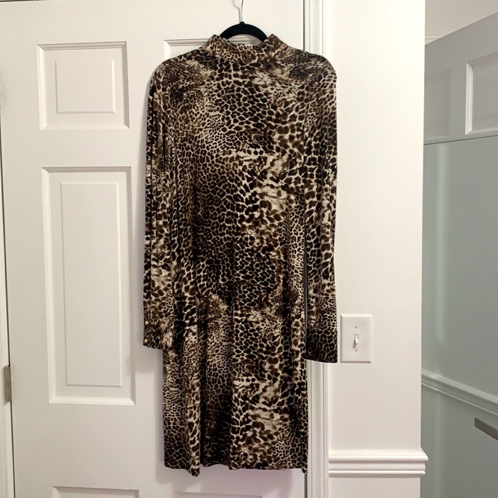 Fashionista leopard dress size small